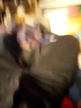 Snapshot of Dennis_2024 chatting on 10-14-25, 09:32 Dennis 2024 online show from 10-14-25, 09:32