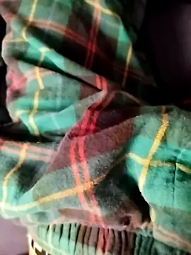 Dennis 2024 online show from 12-05-25, 08:34