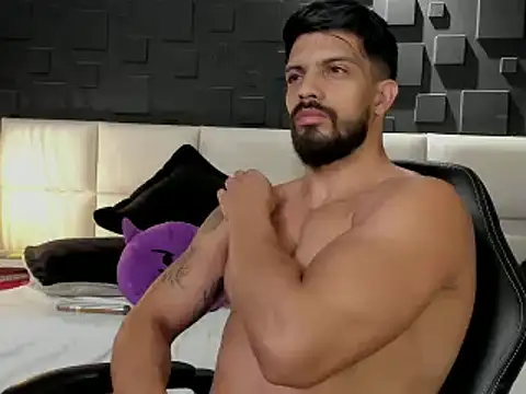 DannSaenz online show from 02-02-25, 06:26