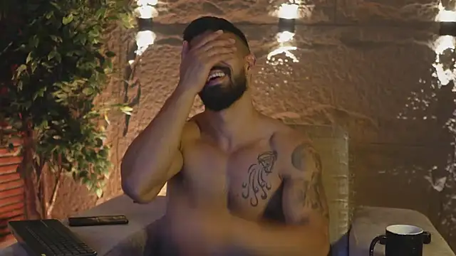 DannSaenz online show from 09-25-25, 01:20