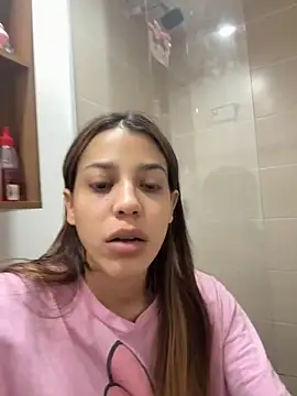 DanielaSaenz0 online show from 11-04-25, 03:38