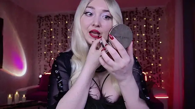 AllisonBlack  online show from 11-08-25, 03:23