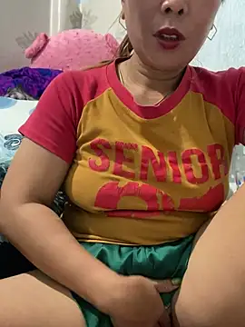 Linaannn online show from 02-21-25, 05:13