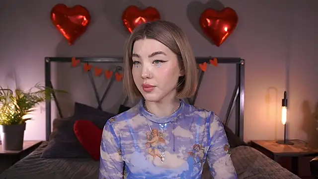 Snapshot of LindaThacker chatting on 02-24-25, 05:00 LindaThacker online show from 02-24-25, 05:00