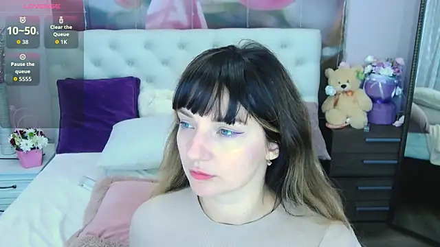 VioletUmi online show from 09-30-25, 08:08