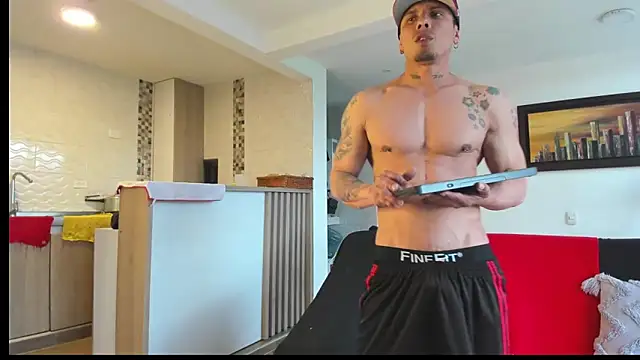 MARCELOANDLUCIAN online show from 01-14-26, 10:03