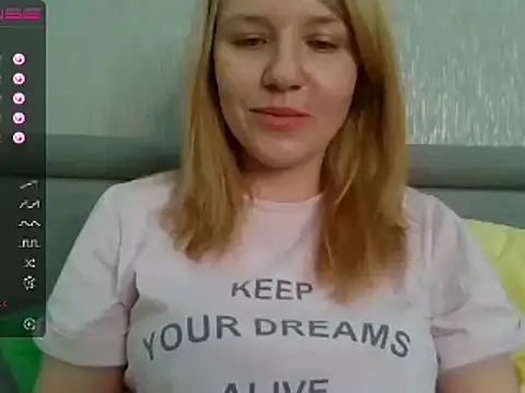 urbadkitty online show from 03-20-25, 07:03