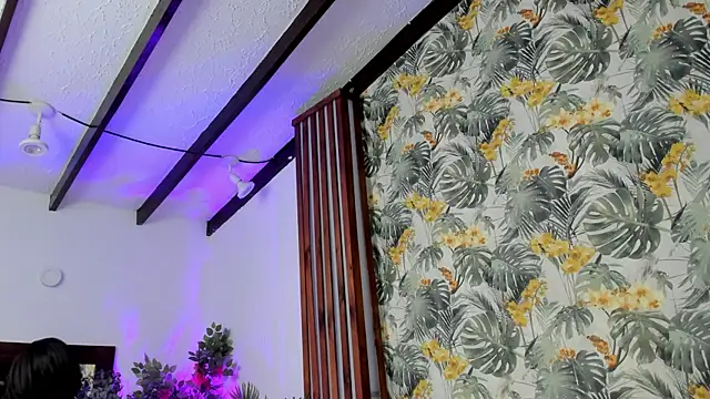 KarlieMoss online show from 03-09-25, 07:26