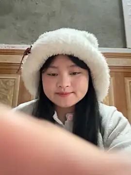 Snapshot of Anges893 chatting on 11-11-25, 03:50 Anges893 online show from 11-11-25, 03:50