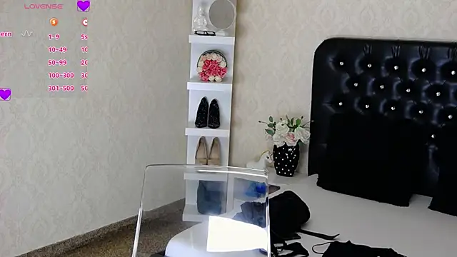 Snapshot of Allisonn223 chatting on 01-16-25, 11:48 Allisonn223 online show from 01-16-25, 11:48