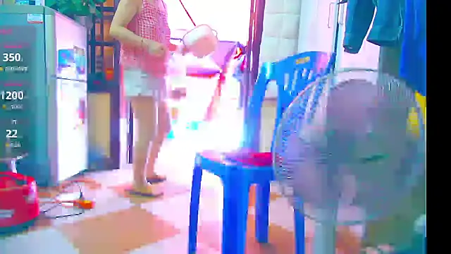 Snapshot of Love_making chatting on 10-20-25, 03:29 Love making online show from 10-20-25, 03:29