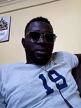 Snapshot of ClinDi chatting on 01-06-25, 02:03 ClinDi online show from 01-06-25, 02:03