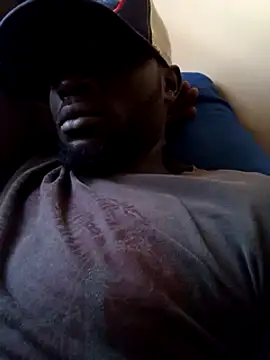 Snapshot of ClinDi chatting on 03-06-25, 02:40 ClinDi online show from 03-06-25, 02:40