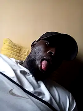 Snapshot of ClinDi chatting on 03-10-25, 02:16 ClinDi online show from 03-10-25, 02:16