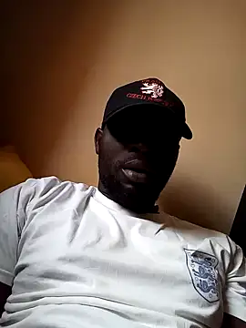 Snapshot of ClinDi chatting on 03-12-25, 09:12 ClinDi online show from 03-12-25, 09:12