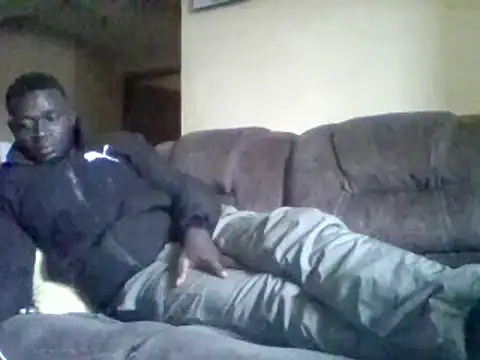 Snapshot of ClinDi chatting on 10-19-25, 04:02 ClinDi online show from 10-19-25, 04:02