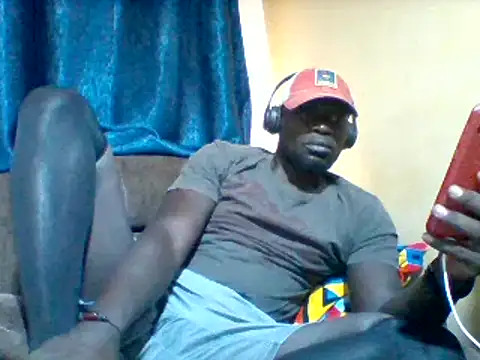 Snapshot of ClinDi chatting on 10-31-25, 01:45 ClinDi online show from 10-31-25, 01:45