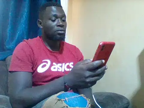 Snapshot of ClinDi chatting on 11-03-25, 02:07 ClinDi online show from 11-03-25, 02:07