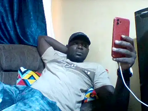 Snapshot of ClinDi chatting on 11-04-25, 01:32 ClinDi online show from 11-04-25, 01:32