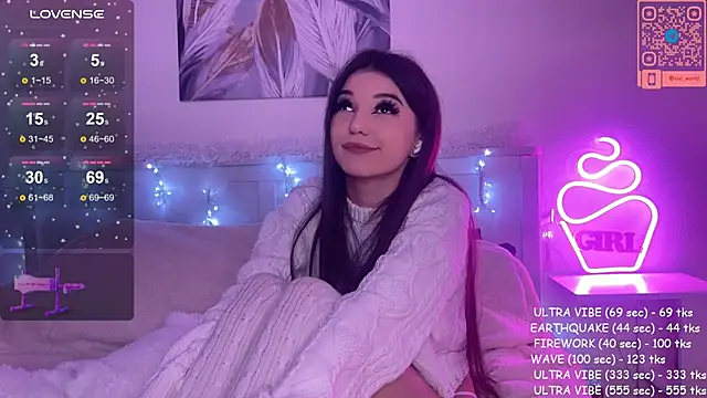 Snapshot of Veronica_leal chatting on 01-08-25, 04:33 Veronica leal online show from 01-08-25, 04:33