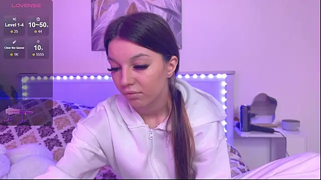 Snapshot of Veronica_leal chatting on 09-30-25, 07:57 Veronica leal online show from 09-30-25, 07:57