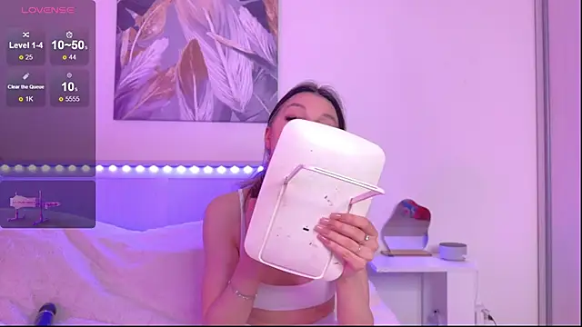 Snapshot of Veronica_leal chatting on 10-03-25, 09:06 Veronica leal online show from 10-03-25, 09:06