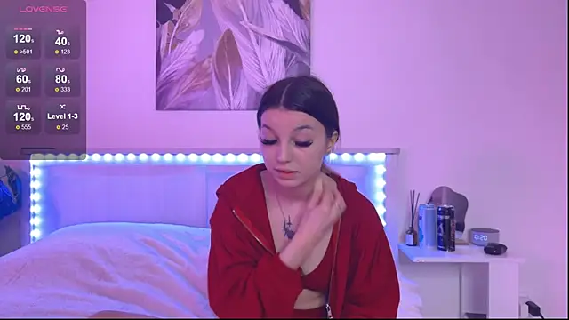 Snapshot of Veronica_leal chatting on 10-30-25, 07:21 Veronica leal online show from 10-30-25, 07:21