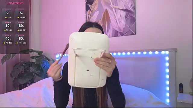 Veronica leal online show from 12-16-25, 11:15