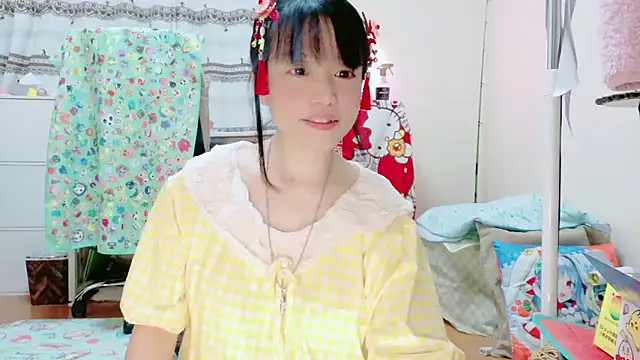 renapiyon8182 online show from 04-11-26, 08:35