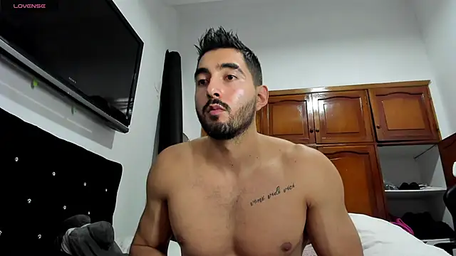 Snapshot of Joao_Batista_Oficial chatting on 10-29-25, 08:32 Joao Batista Oficial online show from 10-29-25, 08:32