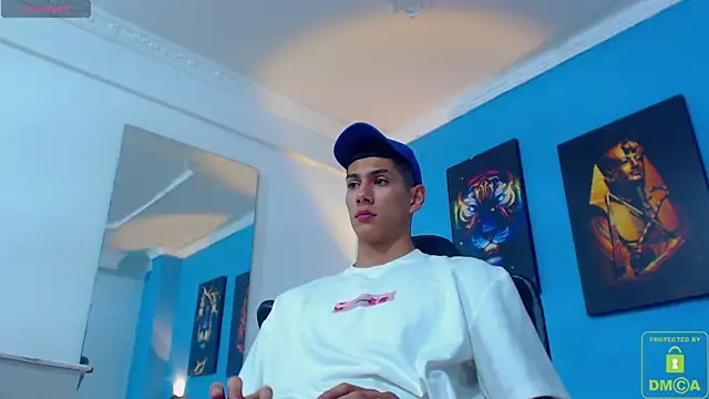 Snapshot of Valerio_20 chatting on 01-13-25, 11:49 Valerio 20 online show from 01-13-25, 11:49