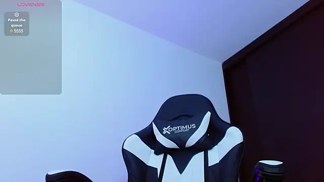 Snapshot of Valerio_20 chatting on 02-25-25, 08:09 Valerio 20 online show from 02-25-25, 08:09