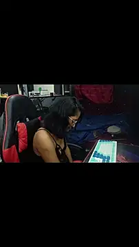 AdelinaMiran90 online show from 11-08-25, 06:02