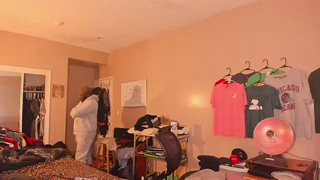 Snapshot of MrChuckDailyXXX chatting on 01-07-26, 07:44 MrChuckDailyXXX online show from 01-07-26, 07:44