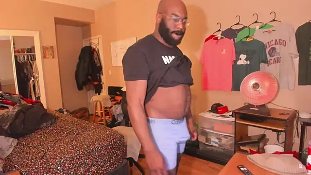 Snapshot of MrChuckDailyXXX chatting on 01-09-26, 07:55 MrChuckDailyXXX online show from 01-09-26, 07:55