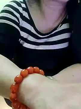 Snapshot of Hangem111 chatting on 03-16-26, 12:42 Hangem111 online show from 03-16-26, 12:42