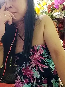 Snapshot of Hangem111 chatting on 06-29-26, 10:48 Hangem111 online show from 06-29-26, 10:48