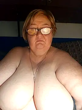 Awn290668 online show from 09-08-25, 04:28