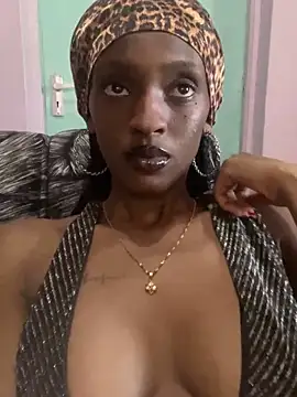 Snapshot of Tee_babygirl1 chatting on 02-22-25, 02:41 Tee babygirl1 online show from 02-22-25, 02:41