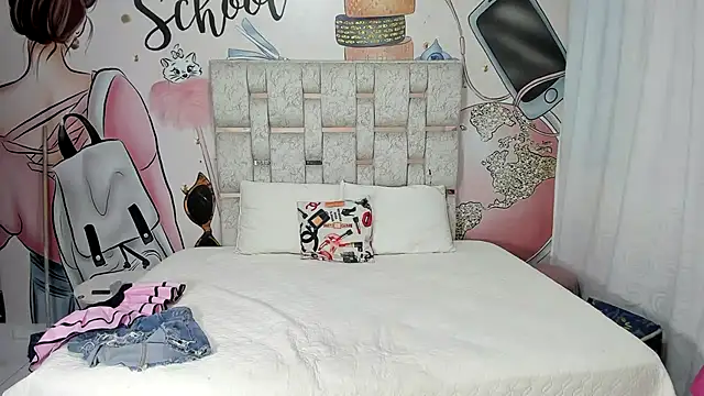 EMMA SWEETT1 online show from 01-09-25, 12:19