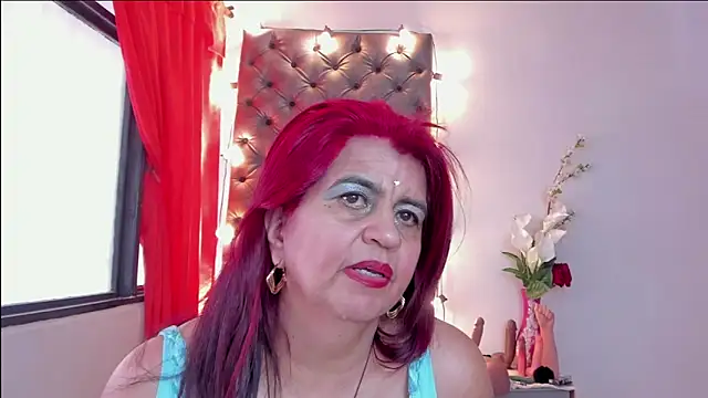 Snapshot of RoxetteMature chatting on 01-25-25, 02:36 RoxetteMature online show from 01-25-25, 02:36