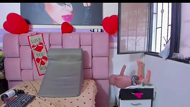 Snapshot of RoxetteMature chatting on 02-11-25, 05:40 RoxetteMature online show from 02-11-25, 05:40