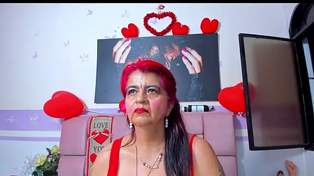 Snapshot of RoxetteMature chatting on 02-14-25, 03:43 RoxetteMature online show from 02-14-25, 03:43