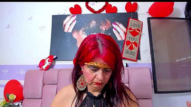 Snapshot of RoxetteMature chatting on 02-15-25, 12:22 RoxetteMature online show from 02-15-25, 12:22