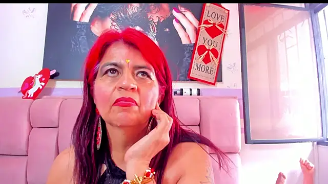 Snapshot of RoxetteMature chatting on 02-15-25, 03:28 RoxetteMature online show from 02-15-25, 03:28