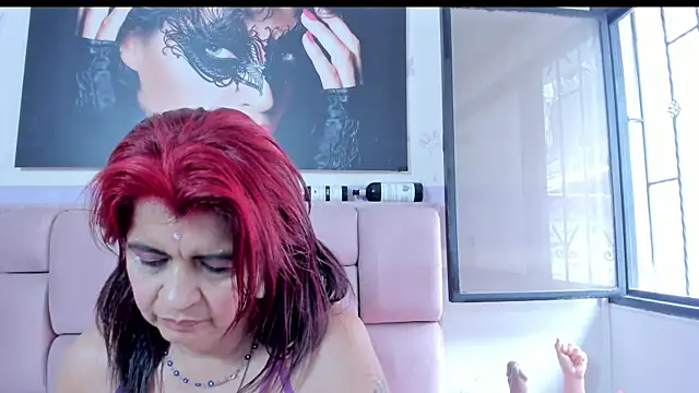 Snapshot of RoxetteMature chatting on 03-05-25, 06:01 RoxetteMature online show from 03-05-25, 06:01