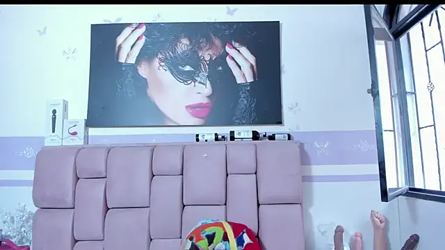 Snapshot of RoxetteMature chatting on 03-06-25, 05:54 RoxetteMature online show from 03-06-25, 05:54