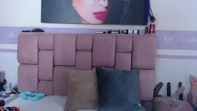 Snapshot of RoxetteMature chatting on 09-21-25, 11:56 RoxetteMature online show from 09-21-25, 11:56