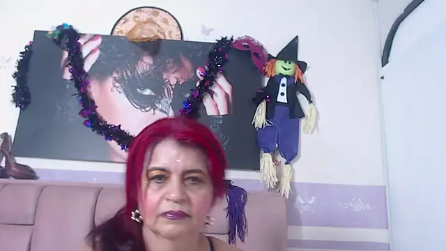 Snapshot of RoxetteMature chatting on 10-19-25, 12:06 RoxetteMature online show from 10-19-25, 12:06