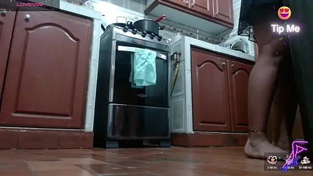 Snapshot of carlajames_ chatting on 02-25-25, 01:41 carlajames online show from 02-25-25, 01:41